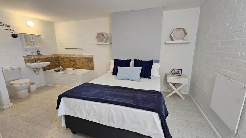 2 Bedroom Property for Sale in Dwarskersbos Western Cape